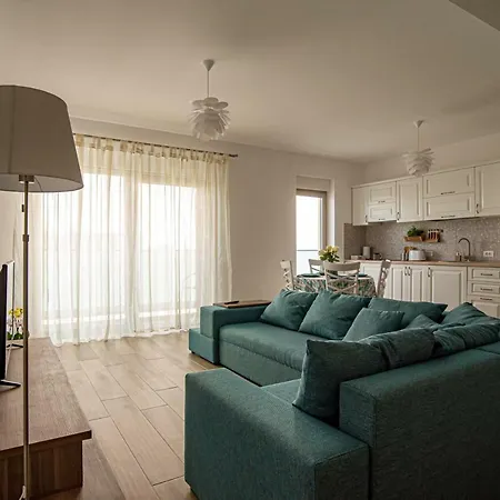 Luxury Seaside - Marina Surf Mamaia Нэводари